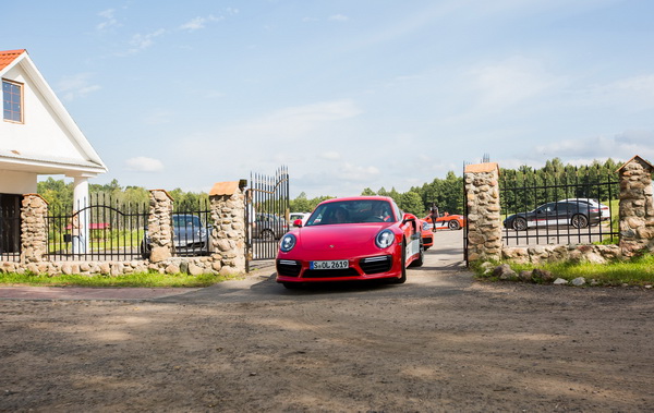 Porsche Driving Experience Минск
